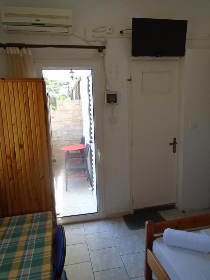Orfeas Rooms Vasilikí Extérieur photo